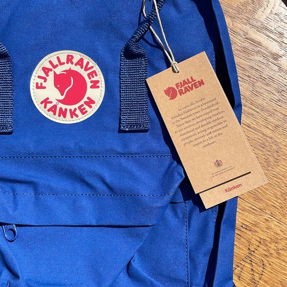 NWT | Classic Kånken backpack | 15 x 10.6 x 5.1” - Picture 4 of 15